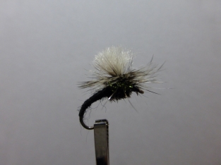 Size 18 Klinkhamer Black Barbless